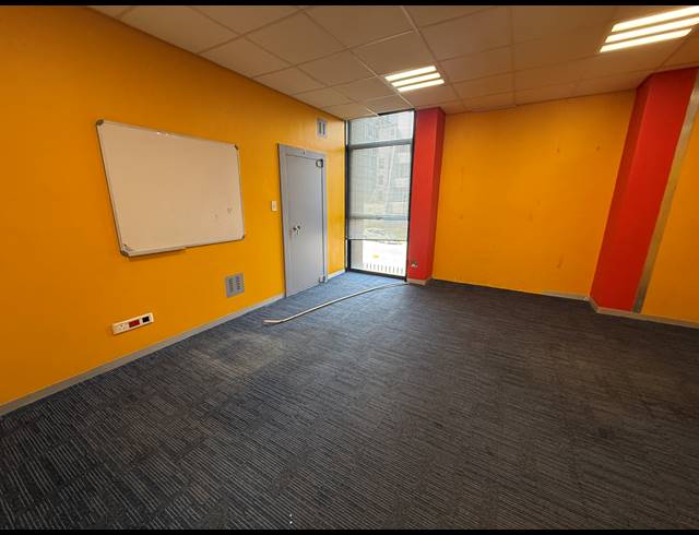 310M² OFFICE TO LET IN ROSEBANK